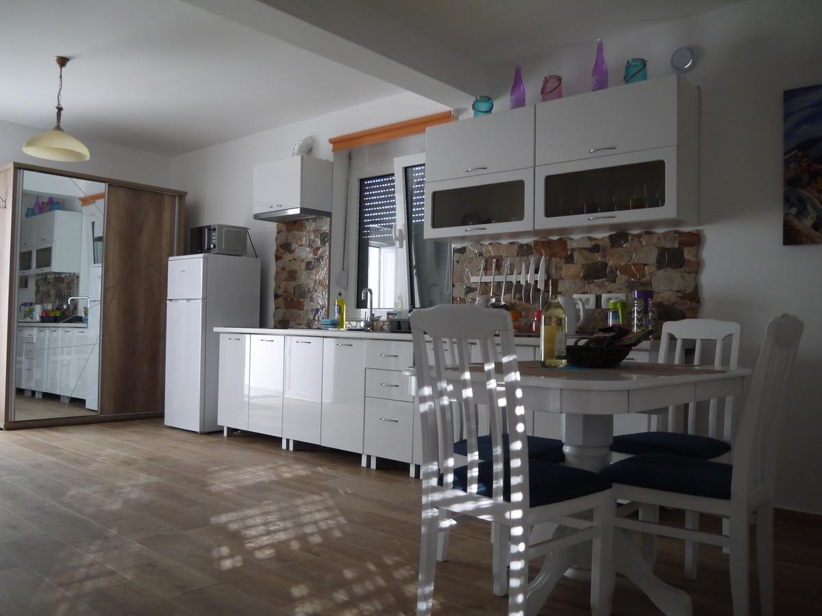 Crystalsky Apartamento Dobra Voda Exterior foto